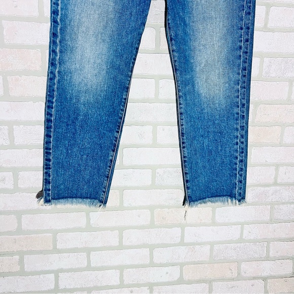 7 For All Mankind High Waist Cropped Straight Leg Raw Hem Jeans Size 32 - Picture 6 of 14